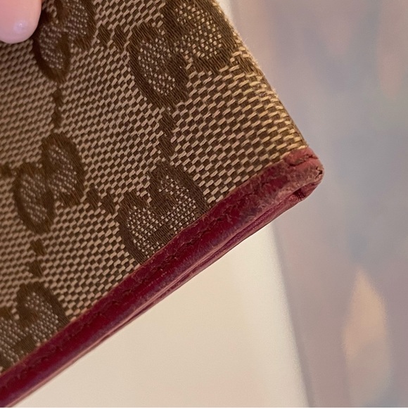 GUCCI Monogram Heart Card Case ♡ Amazing Condition ♡ Offers Welcomed ♡ - Picture 9 of 16